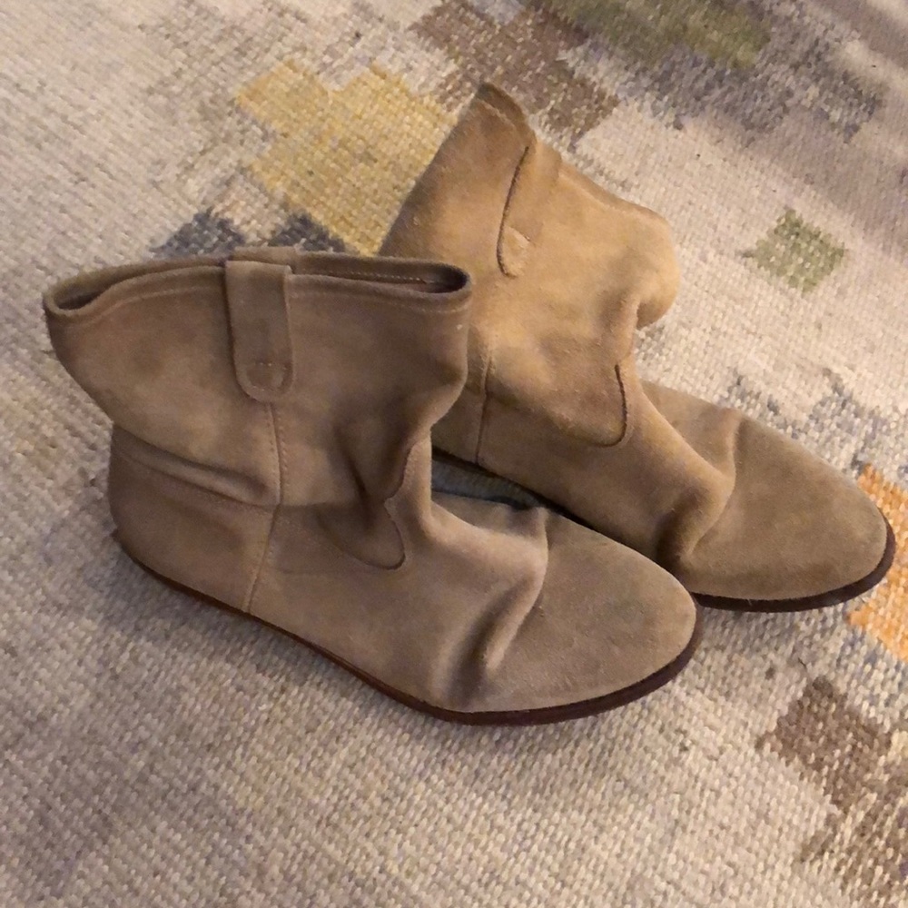 Guess boots